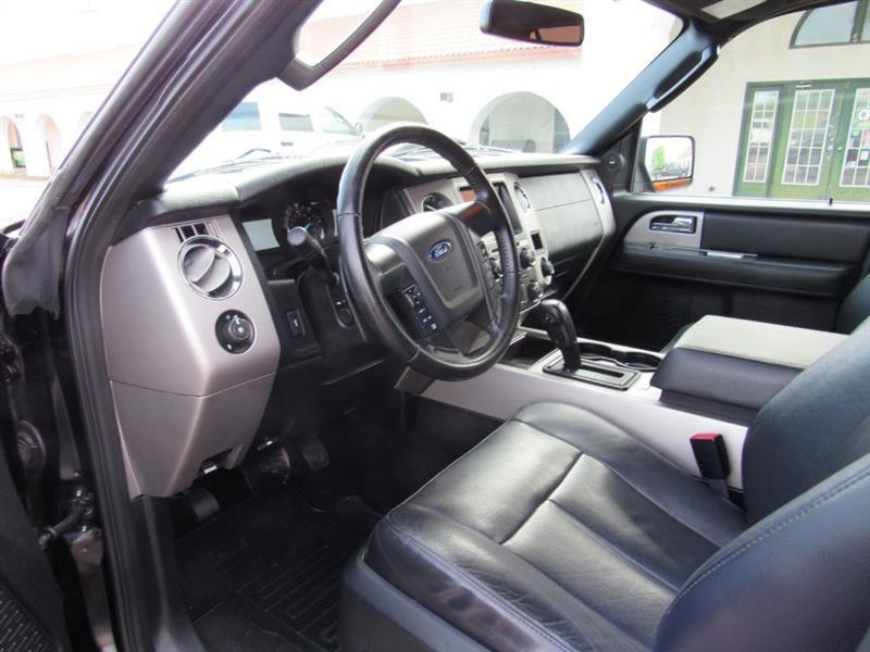 Ford Expedition XLT 4WD 2016