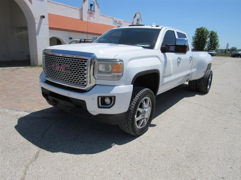 GMC Sierra 3500HD Denali Crew Cab 4WD 2016
