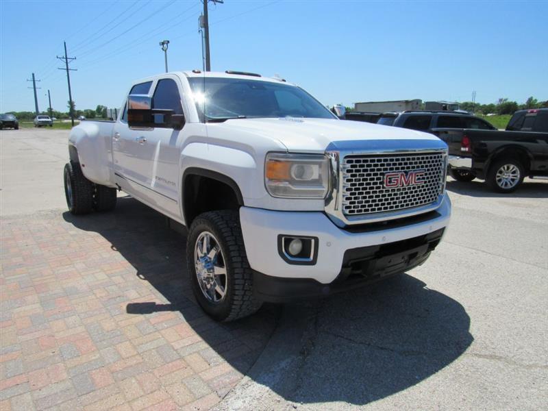 GMC Sierra 3500HD Denali Crew Cab 4WD 2016