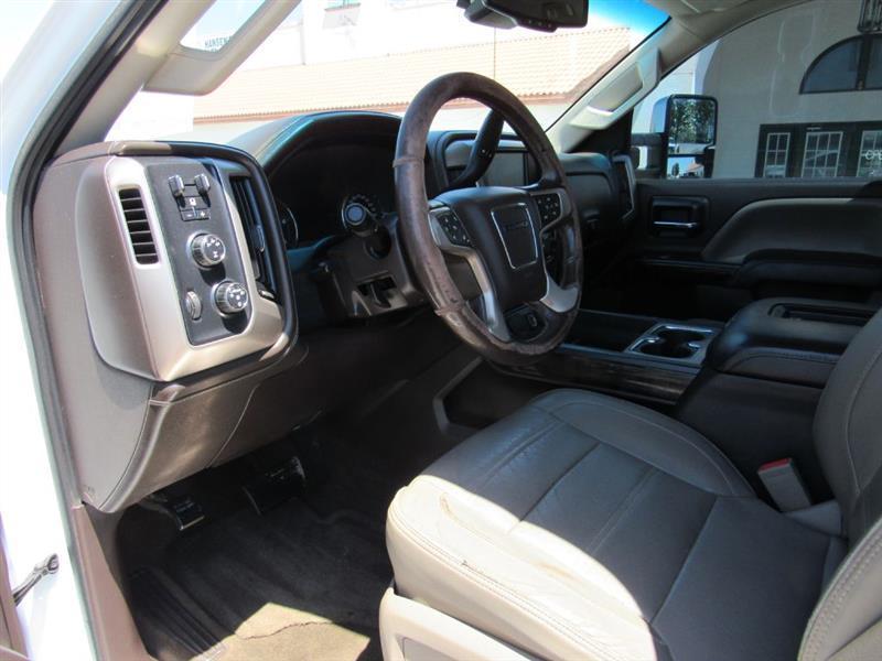 GMC Sierra 3500HD Denali Crew Cab 4WD 2016