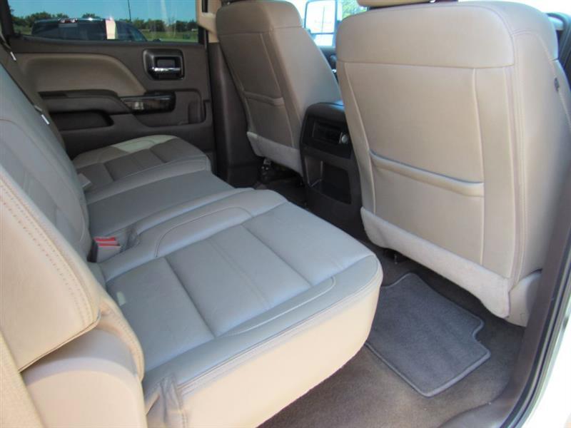 GMC Sierra 3500HD Denali Crew Cab 4WD 2016