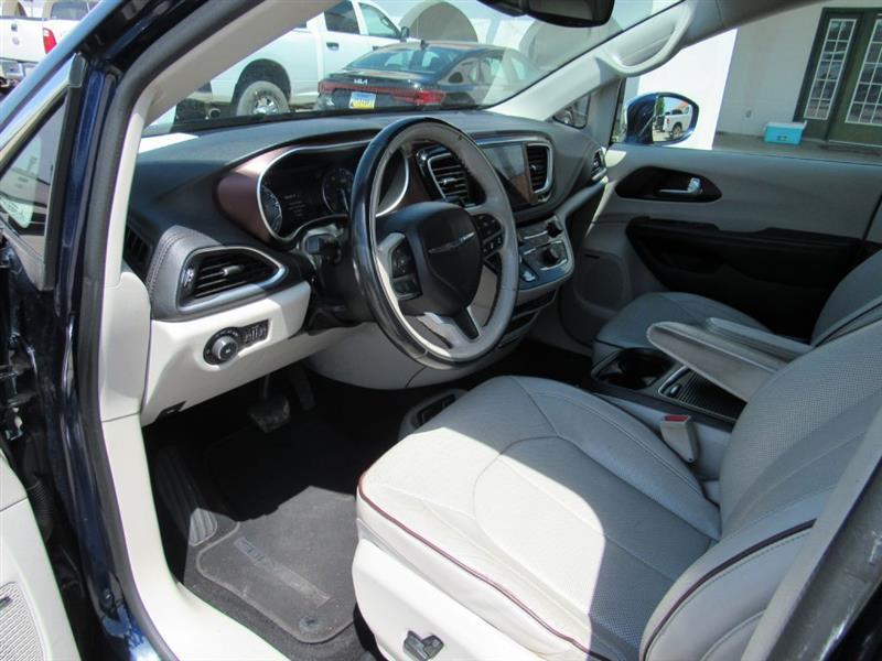Chrysler Pacifica  2017