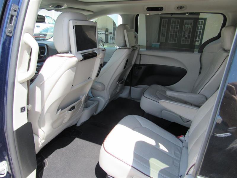 Chrysler Pacifica  2017