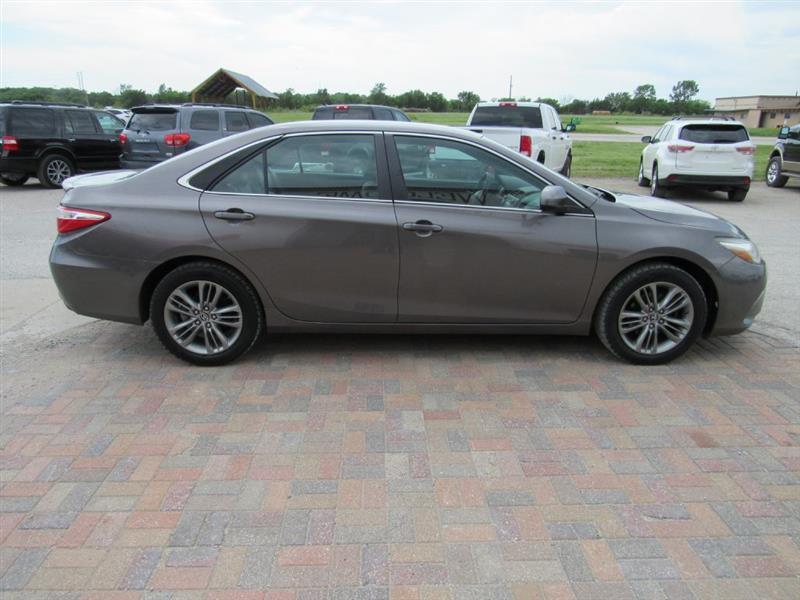 Toyota Camry LE 2017