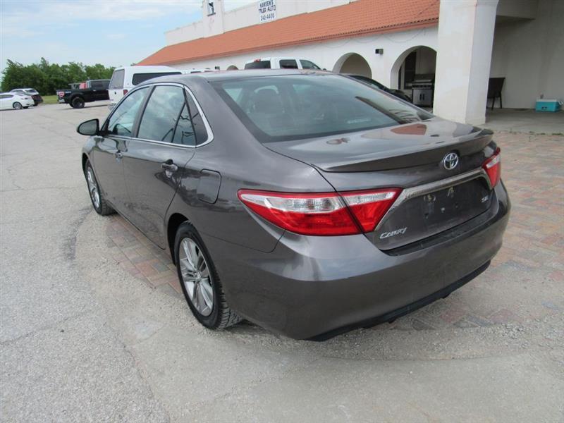 Toyota Camry LE 2017