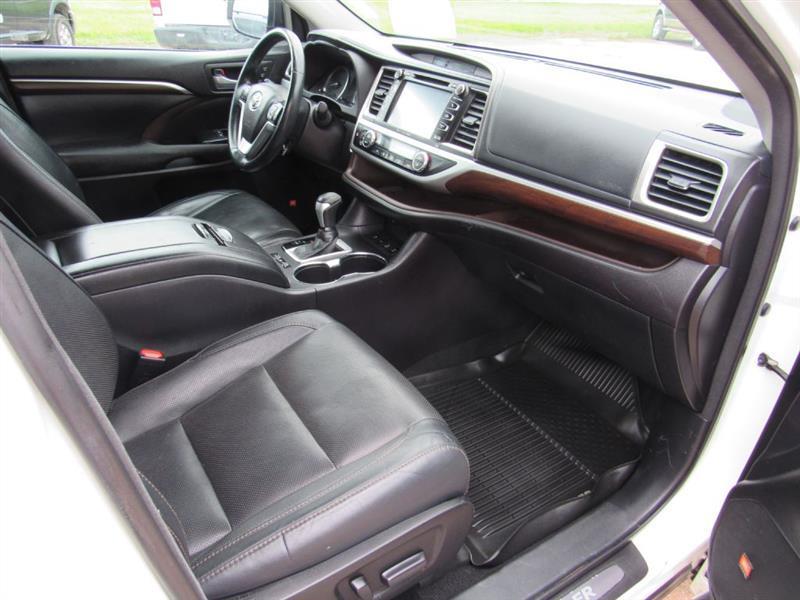 Toyota Highlander Limited AWD V6 2016
