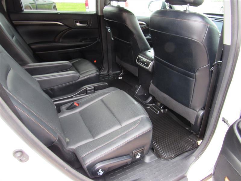 Toyota Highlander Limited AWD V6 2016