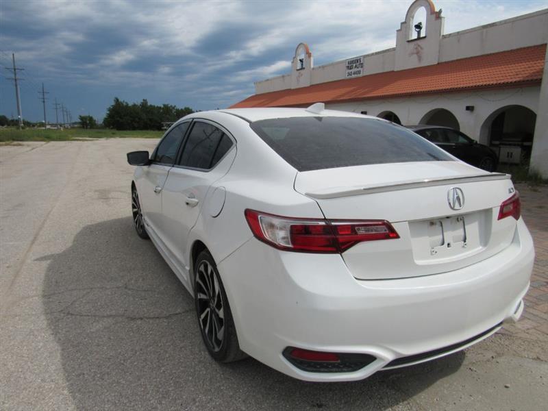 Acura ILX 8-Spd AT w/ Technology Plus Package 2016