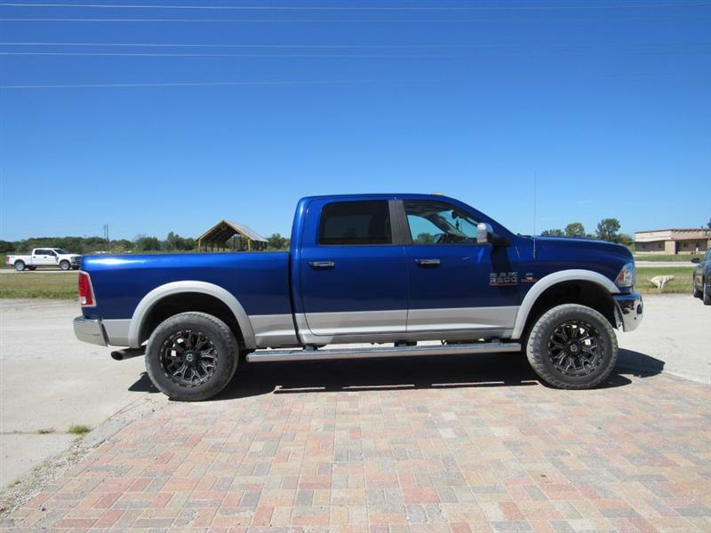RAM 3500 Laramie Crew Cab SWB 4WD 2016
