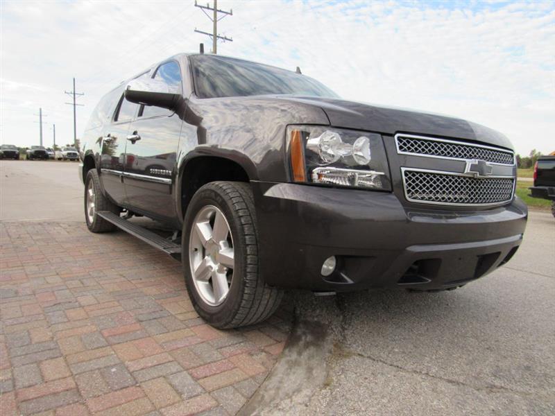 Chevrolet Suburban LTZ 1500 4WD 2010