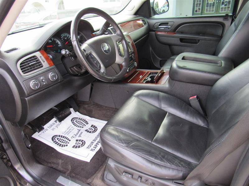 Chevrolet Suburban LTZ 1500 4WD 2010