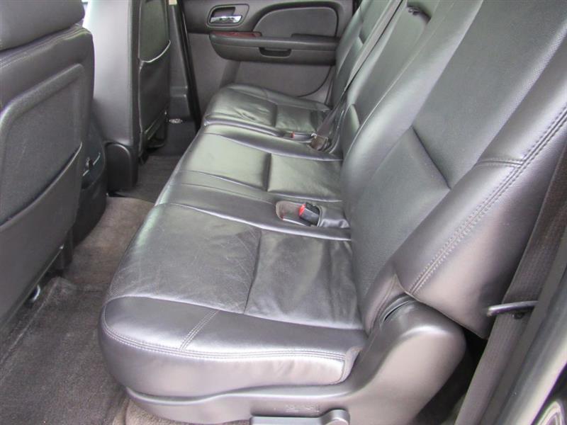 Chevrolet Suburban LTZ 1500 4WD 2010