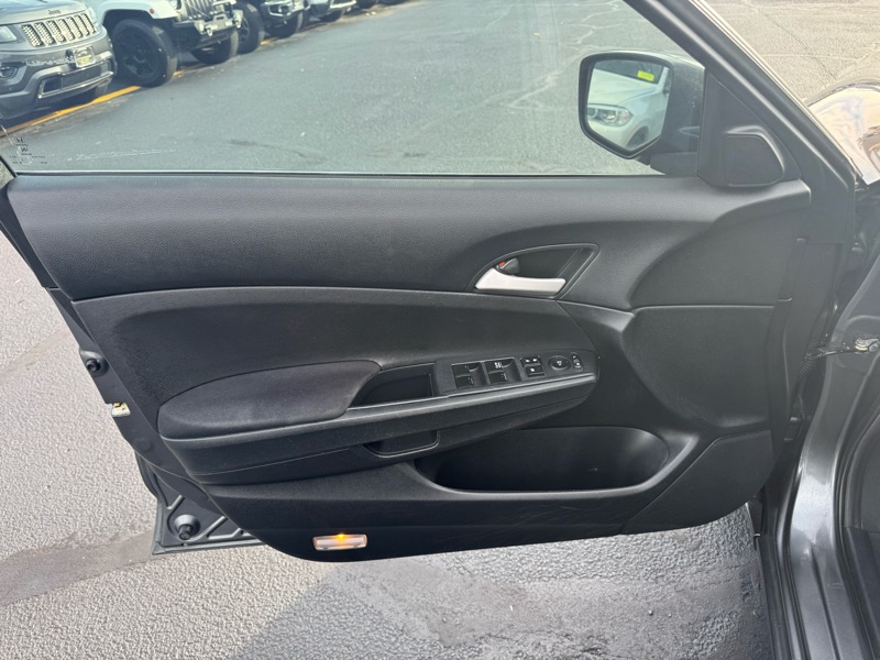 Honda Accord LX sedan AT 2012 Honda Accord LX sedan AT 2012