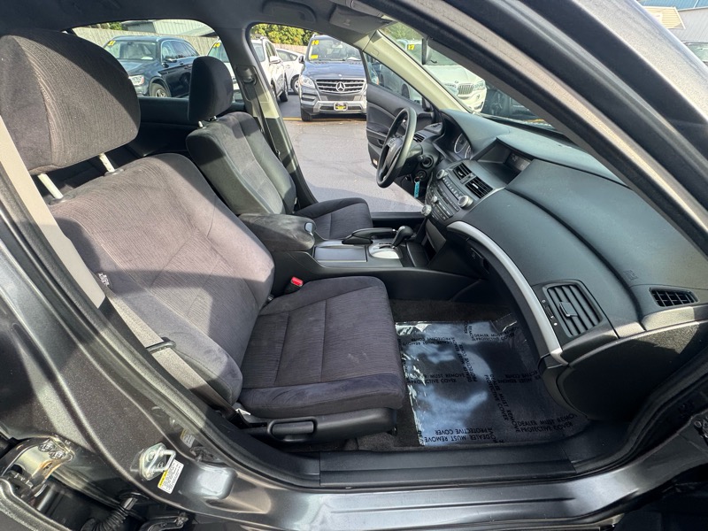 Honda Accord LX sedan AT 2012 Honda Accord LX sedan AT 2012