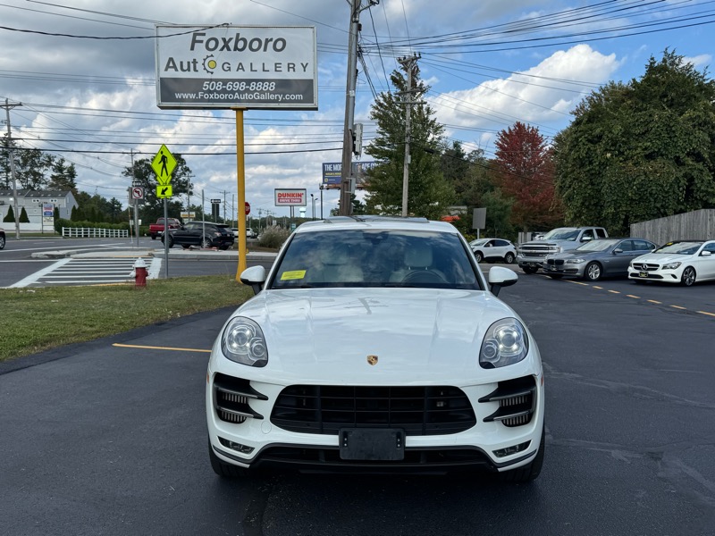 Porsche Macan Turbo 2015 Porsche Macan Turbo 2015