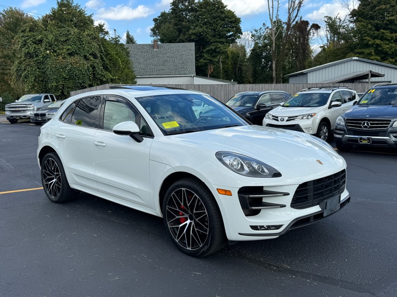 Porsche Macan Turbo 2015 Porsche Macan Turbo 2015