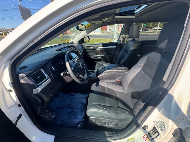 2014 Toyota Highlander XLE photo 5