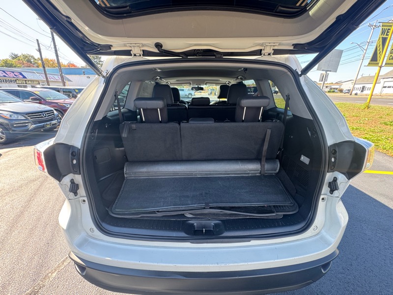 2014 Toyota Highlander XLE photo 9