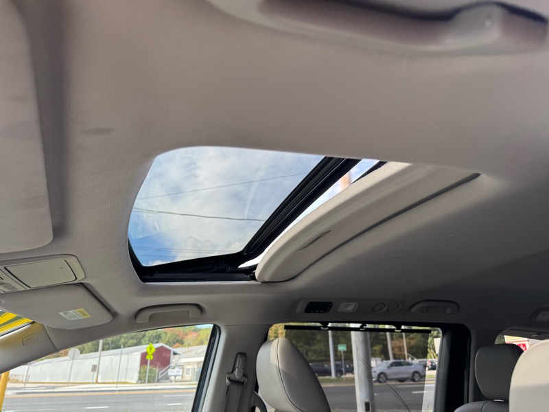 2016 Honda Odyssey EX-L photo 13