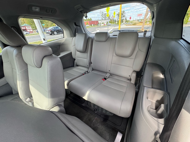 2016 Honda Odyssey EX-L photo 15