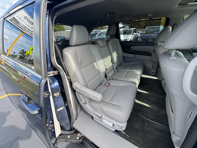 2016 Honda Odyssey EX-L photo 17