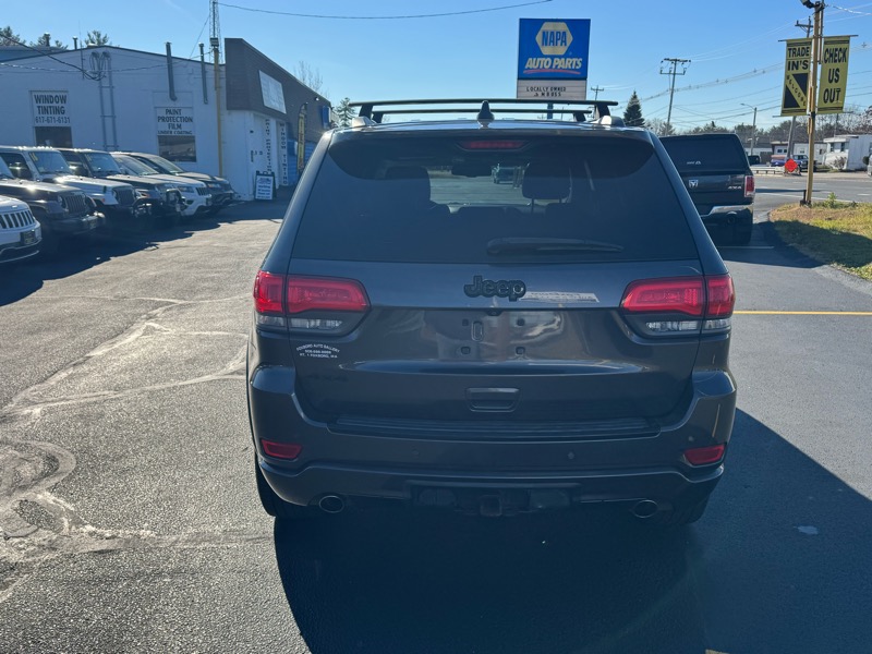 2015 Jeep Grand Cherokee Altitude photo 3