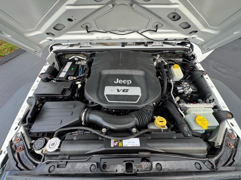 Jeep Wrangler Sport 4WD 2015