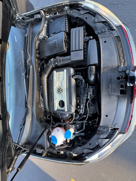 Volkswagen GTI 4dr HB DSG w/Conv & Sunroof 2011