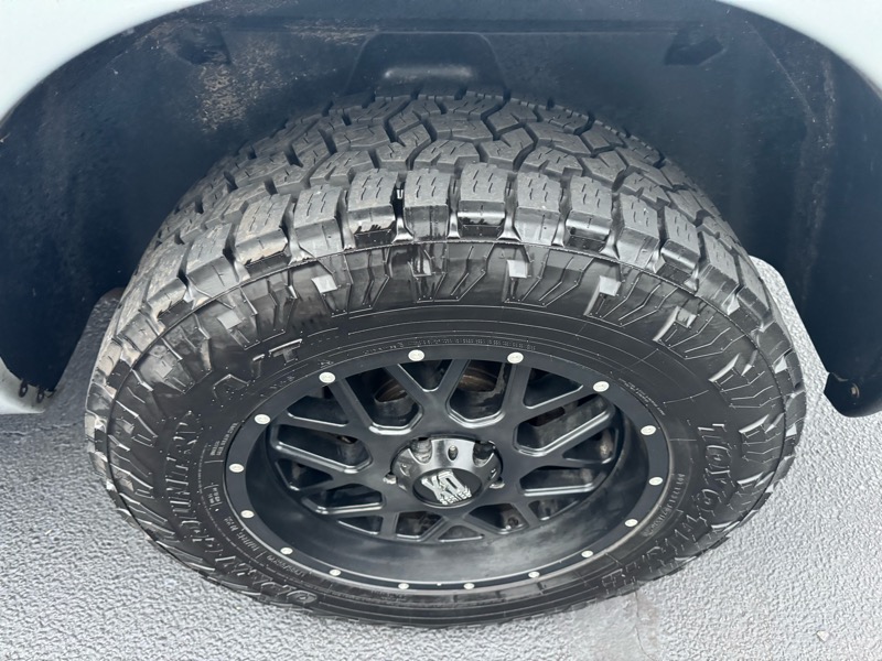 RAM 1500 SLT Crew Cab SWB 4WD 2015