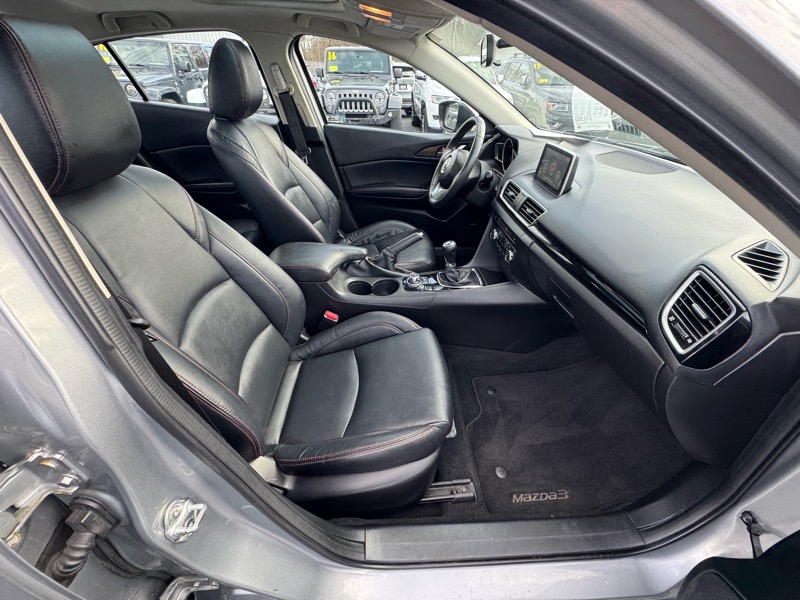 Mazda MAZDA3 I Grand Touring MT 4-Door 2014