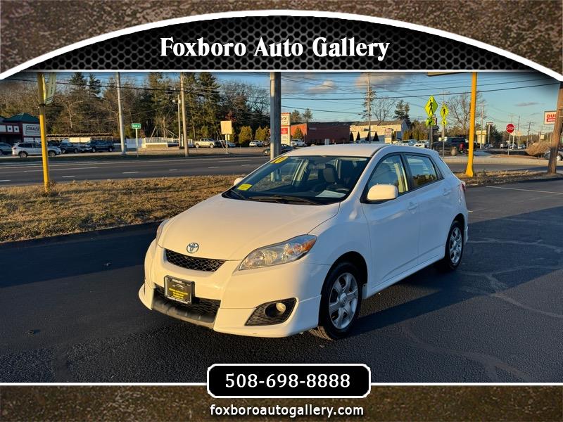 2010 Toyota Matrix Base's photo