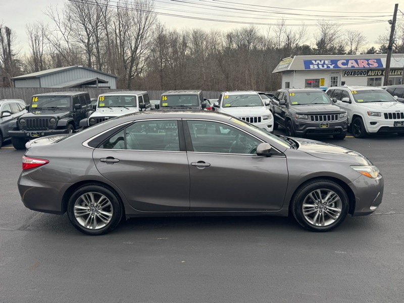 Toyota Camry SE 2015