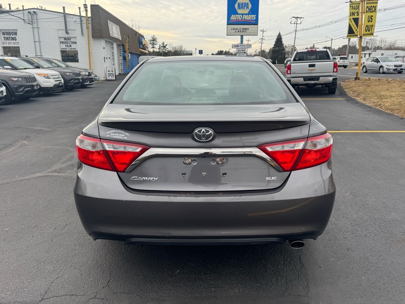 Toyota Camry SE 2015