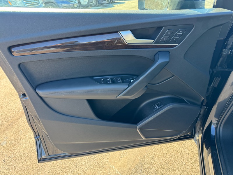 Audi Q5 2.0T Premium Plus quattro 2019