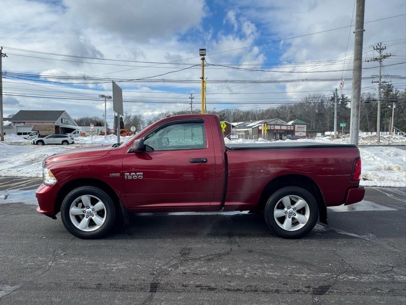 RAM 1500 Express 4x4 Reg Cab 6'4" Box 2014