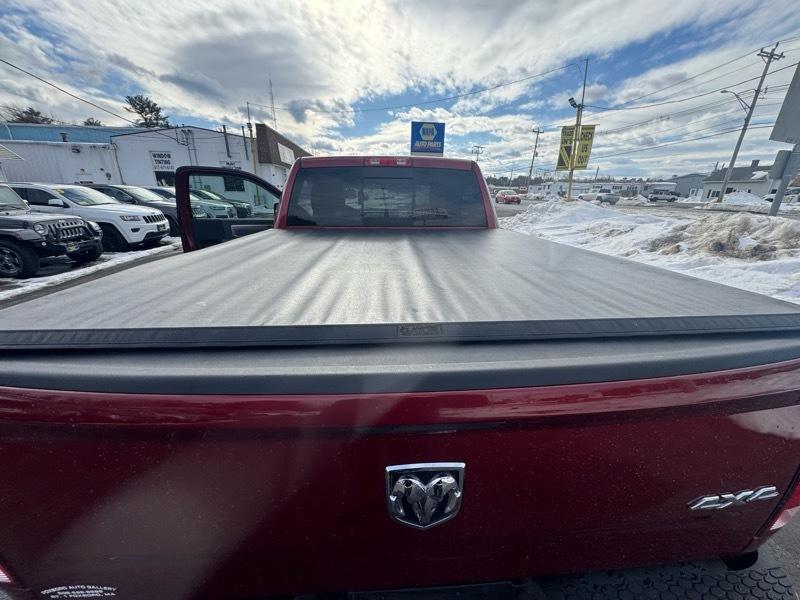 RAM 1500 Express 4x4 Reg Cab 6'4" Box 2014