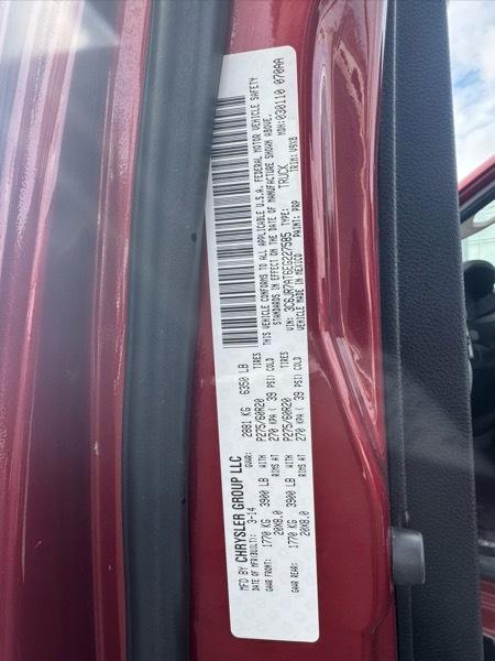 RAM 1500 Express 4x4 Reg Cab 6'4" Box 2014