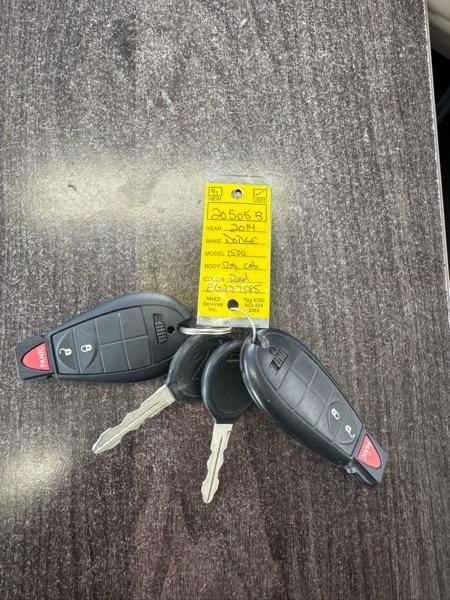 RAM 1500 Express 4x4 Reg Cab 6'4" Box 2014