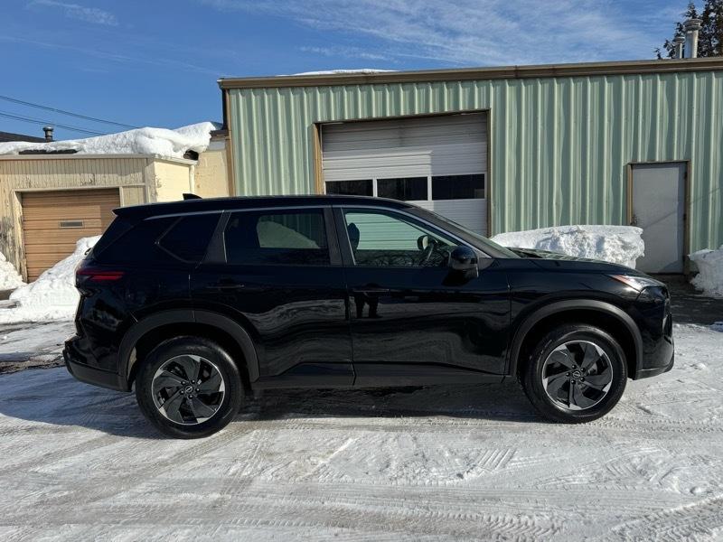 Nissan Rogue SV AWD 2025