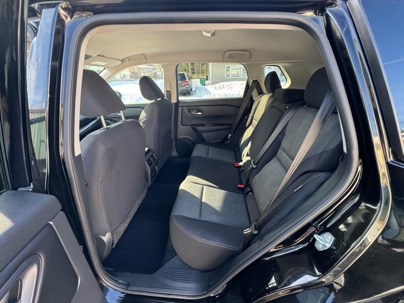 Nissan Rogue SV AWD 2025