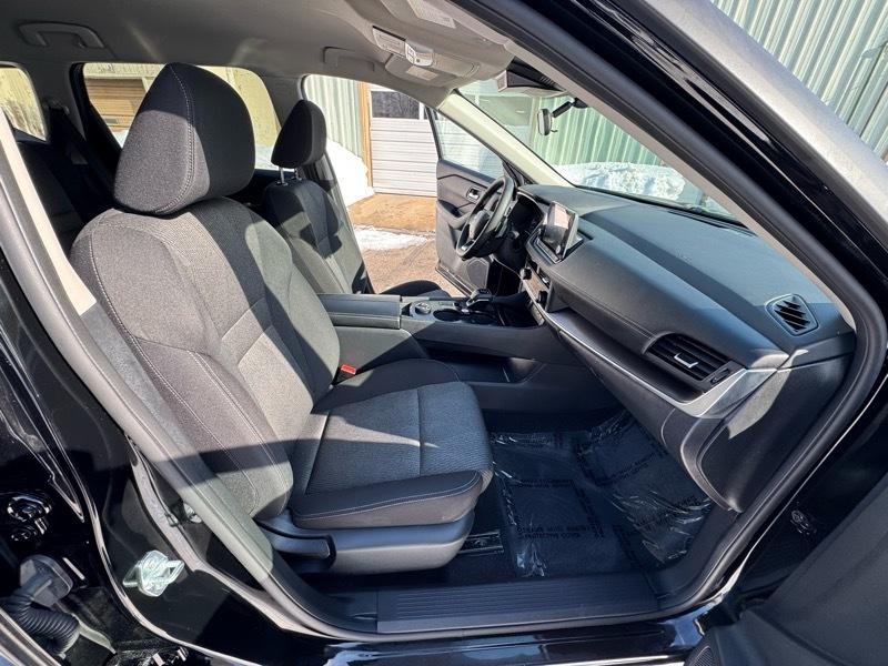 Nissan Rogue SV AWD 2025