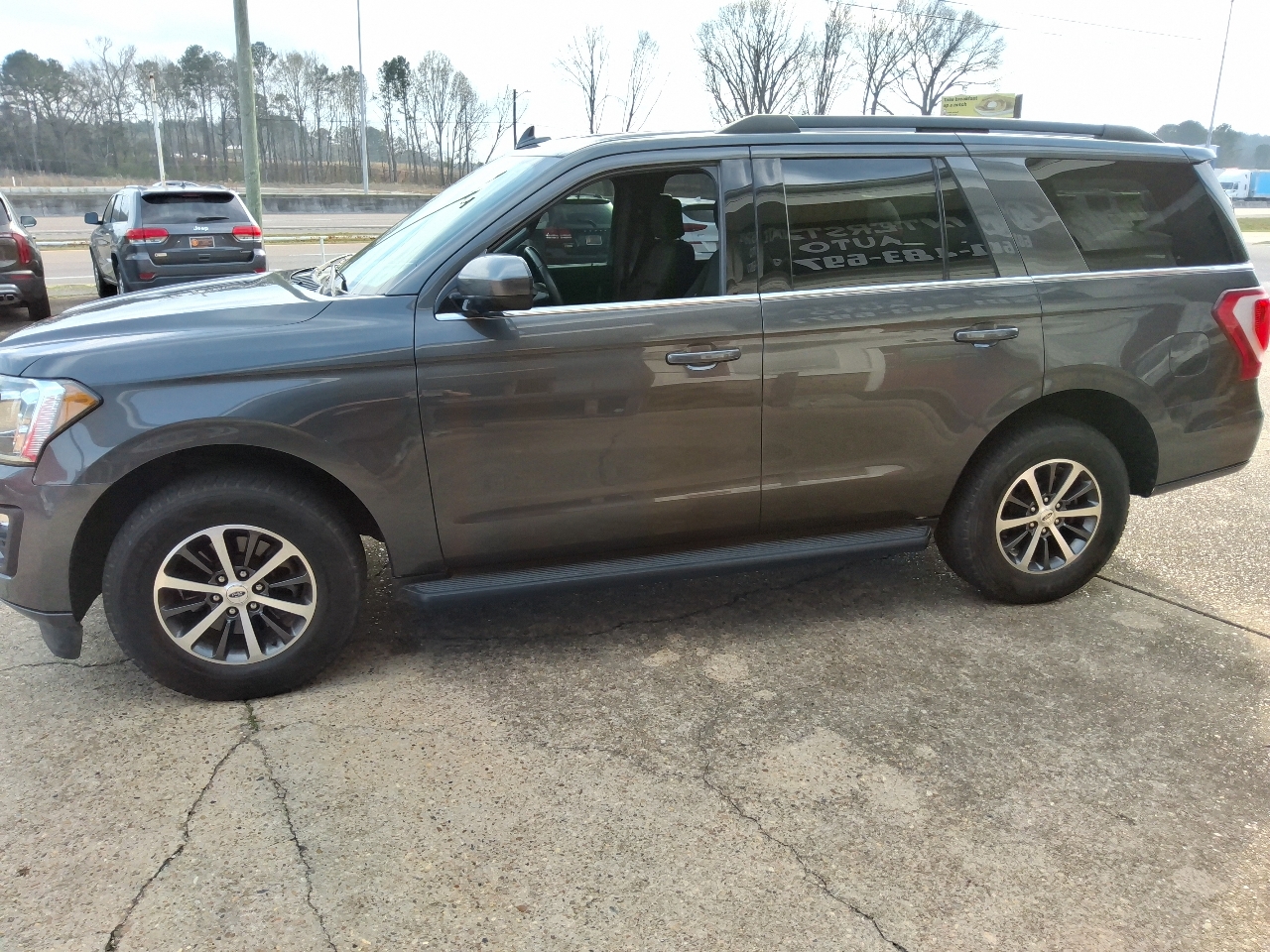 Ford Expedition XLT 2020