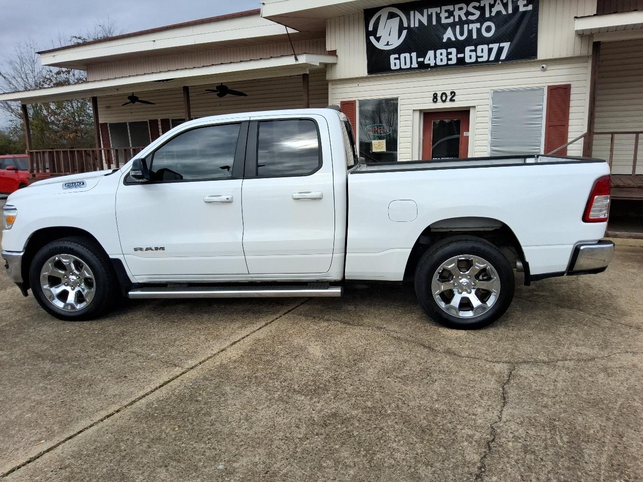 RAM 1500 Big Horn 4x4 Quad Cab 6'4" Box 2022