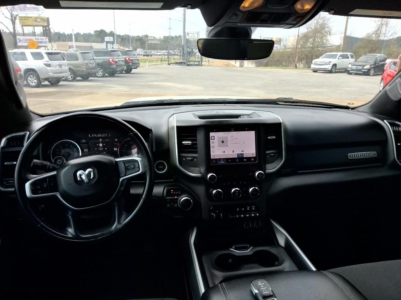 RAM 1500 Big Horn 4x4 Quad Cab 6'4" Box 2022