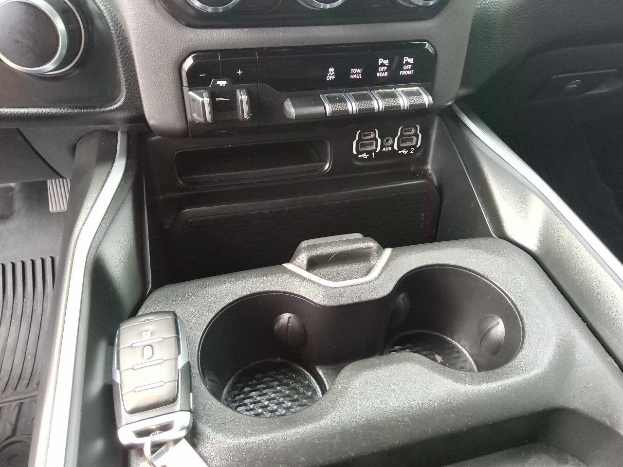 RAM 1500 Big Horn 4x4 Quad Cab 6'4" Box 2022