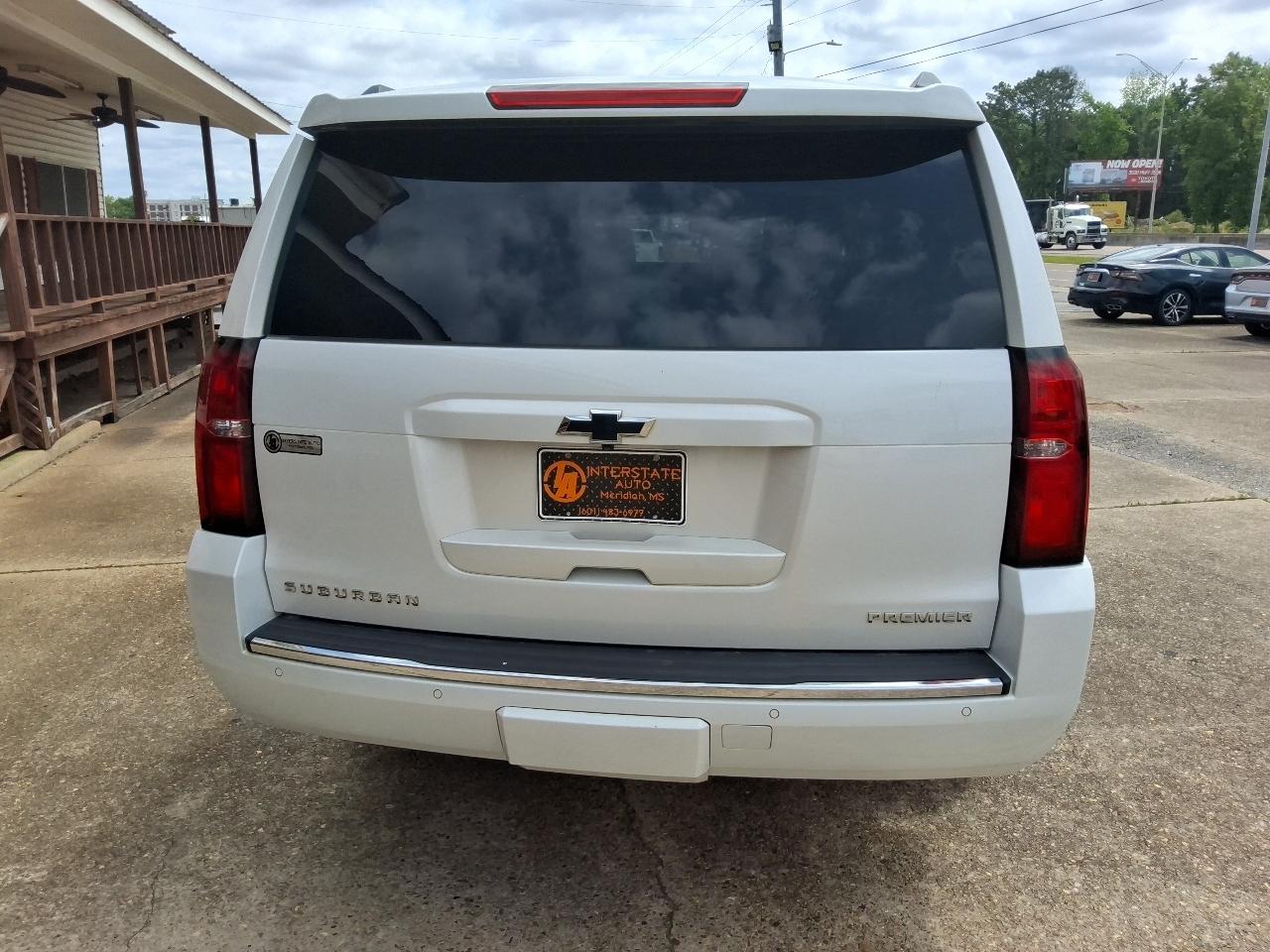 Chevrolet Suburban 2WD 4dr Premier 2020