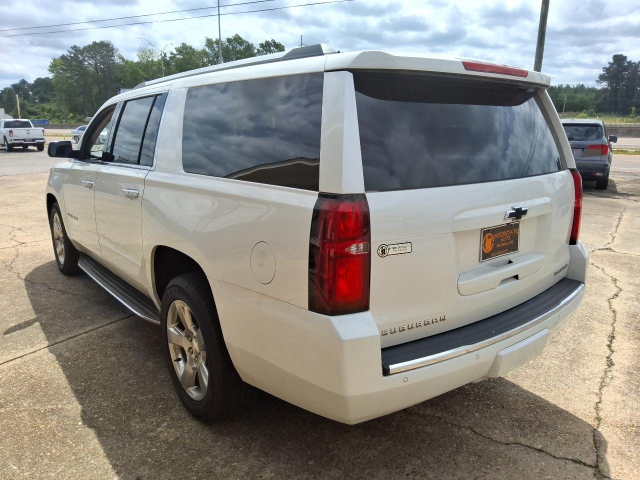 Chevrolet Suburban 2WD 4dr Premier 2020