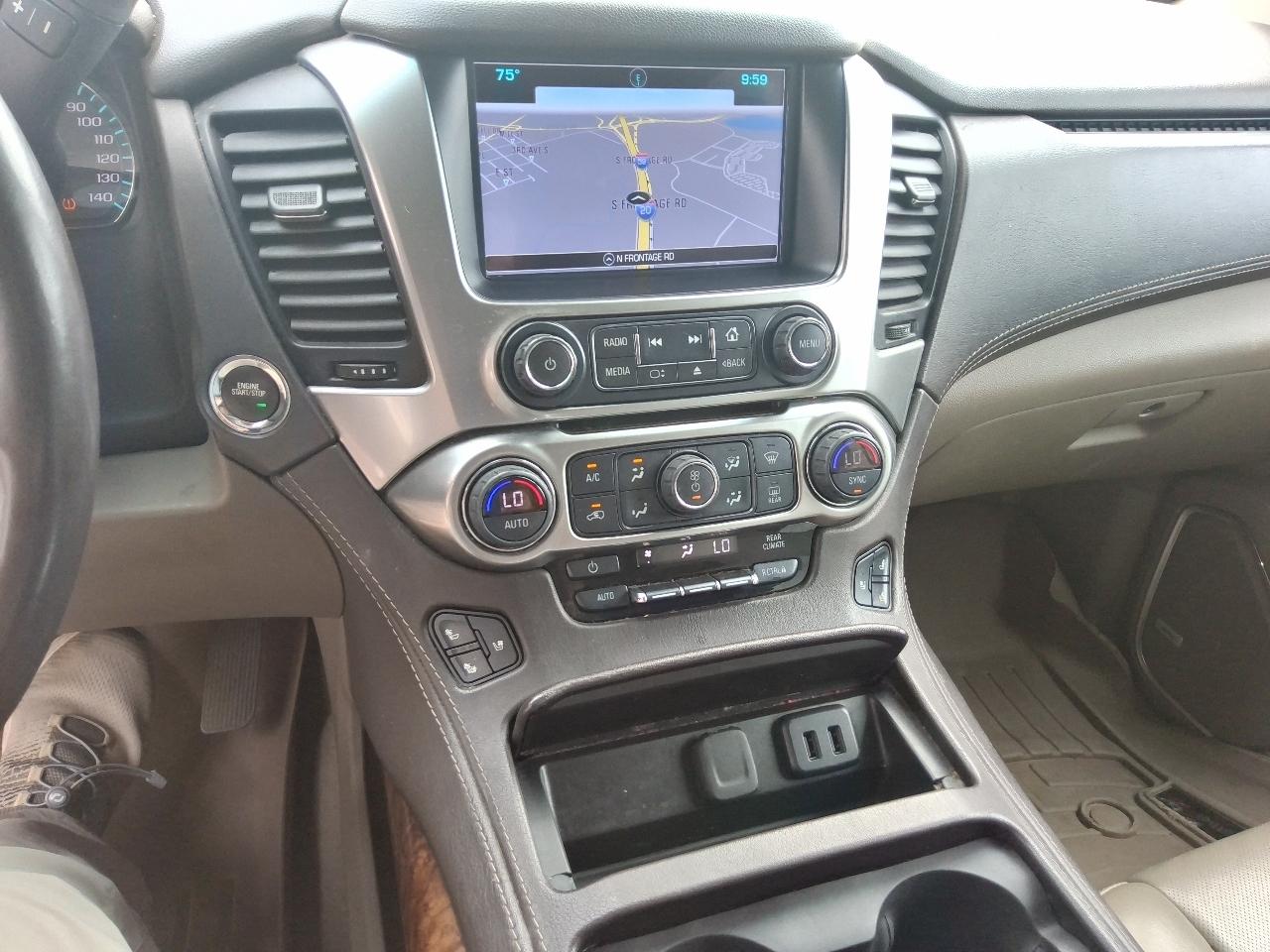 Chevrolet Suburban 2WD 4dr Premier 2020