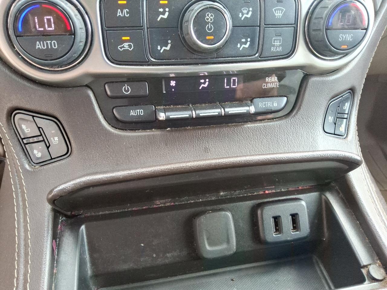 Chevrolet Suburban 2WD 4dr Premier 2020