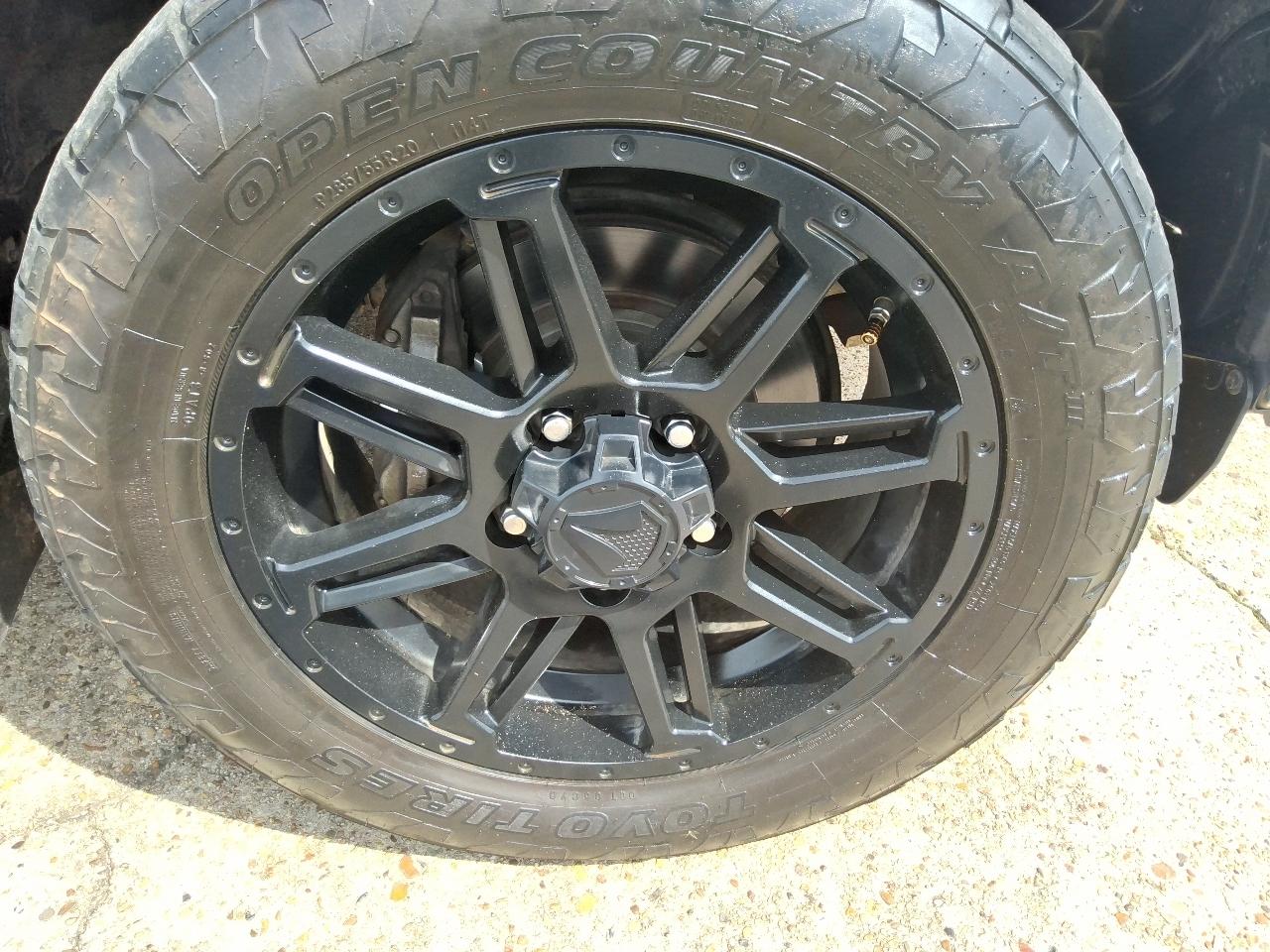 Toyota Tundra 4WD 1794 Edition CrewMax 5.5' Bed 5.7L FFV (Natl) 2018